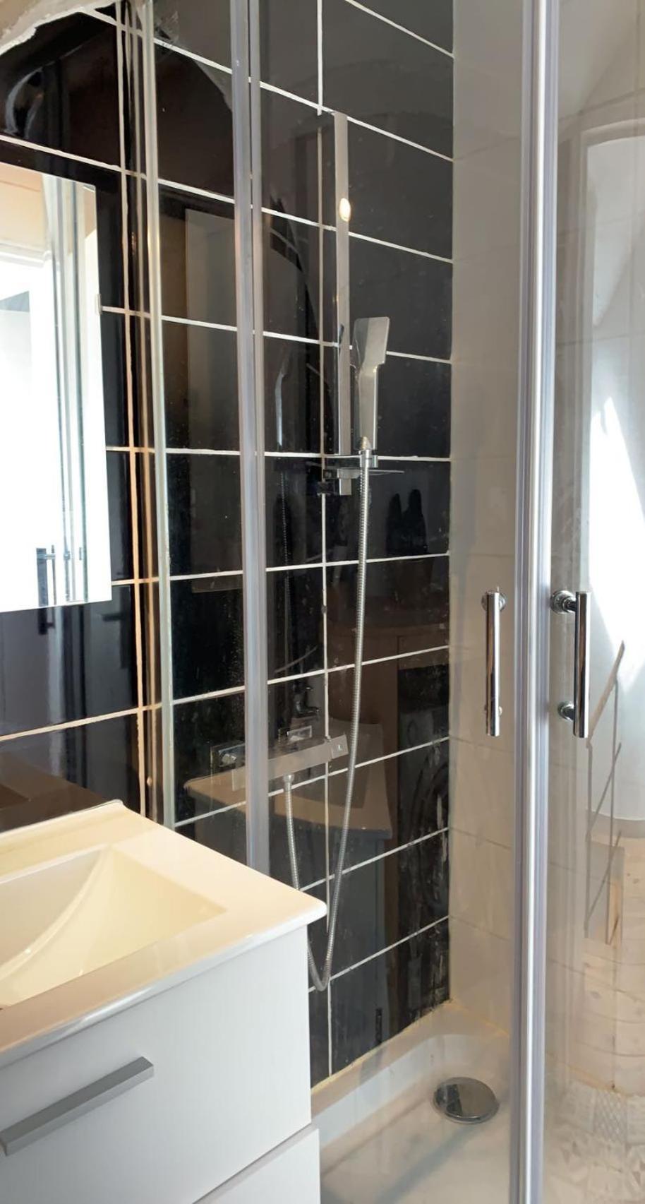 Les Spas De La Chartreuse Tarbes Phòng bức ảnh