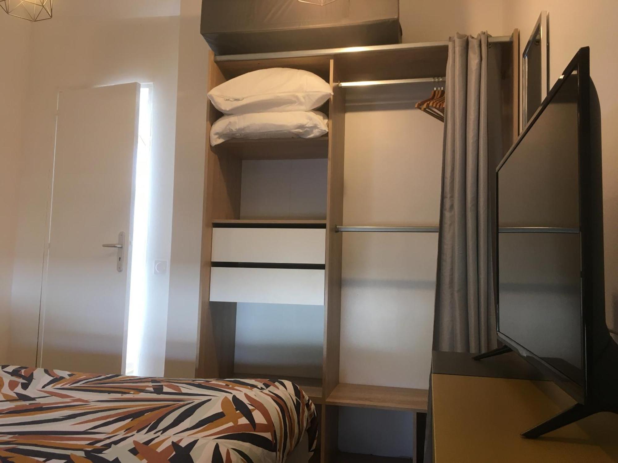 Les Spas De La Chartreuse Tarbes Phòng bức ảnh
